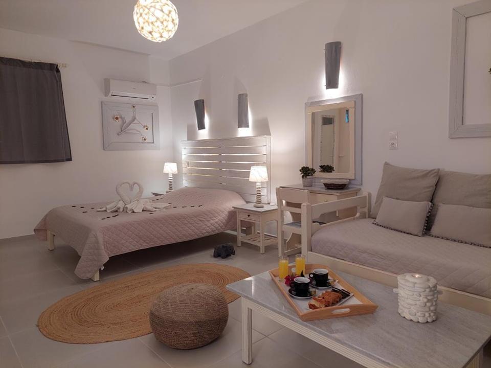 Diplos Studios Парікія Екстер'єр фото